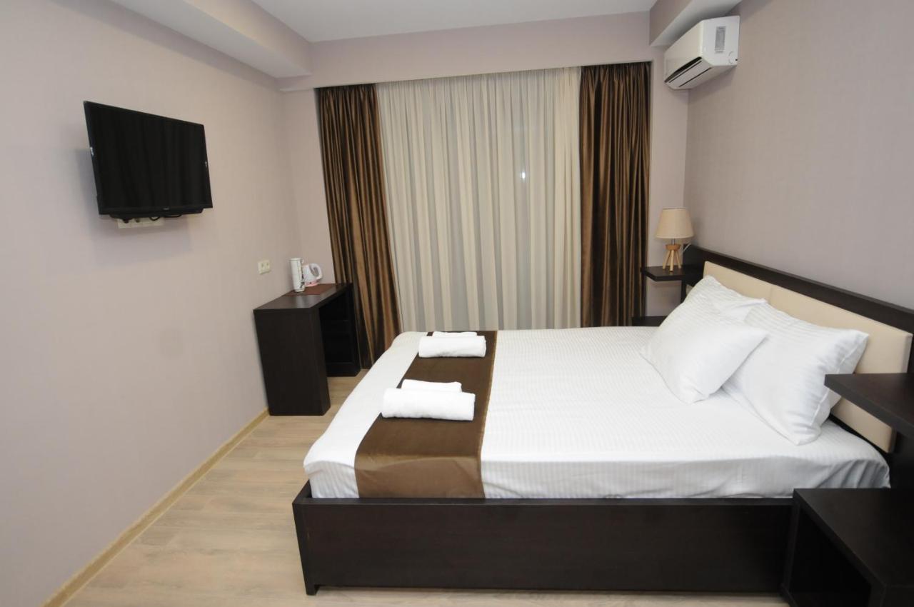 Hotelds Tbilisi Ngoại thất bức ảnh