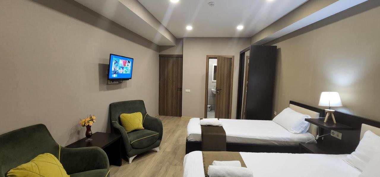 Hotelds Tbilisi Ngoại thất bức ảnh